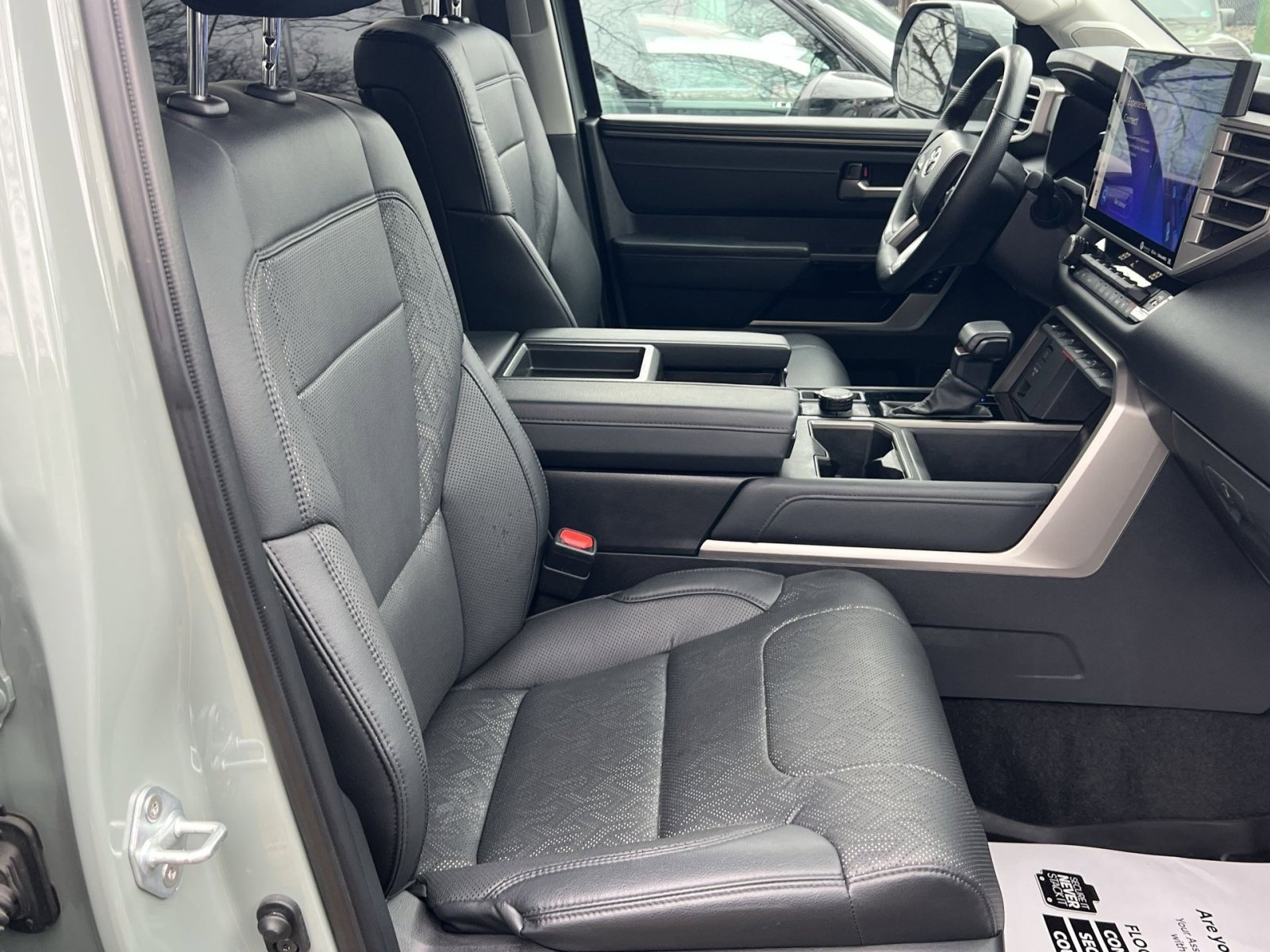 Used 2023 Toyota Tundra Limited image 24