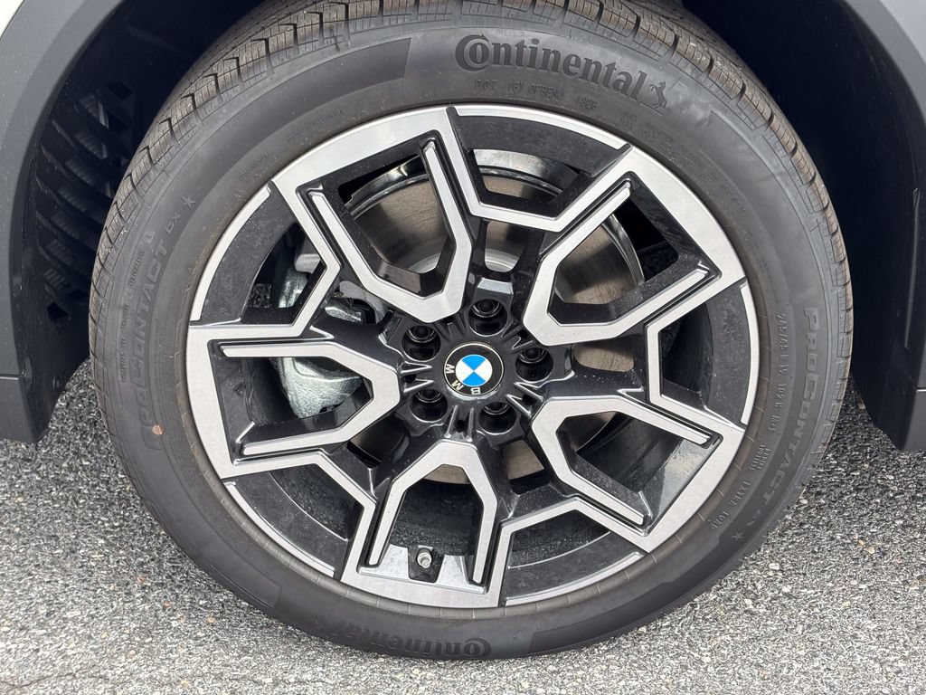 New 2026 BMW X2 xDrive28i w/ Technology Package AWD/4WD image 8