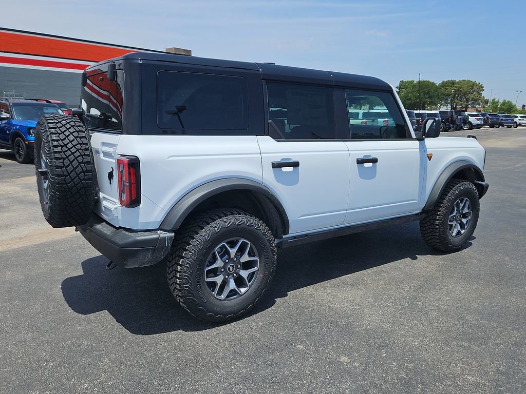 New 2025 Ford Bronco Badlands image 13