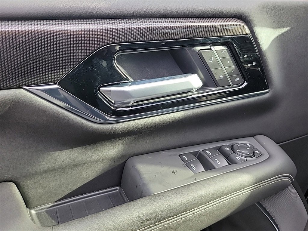 New 2026 GMC Yukon Elevation image 20