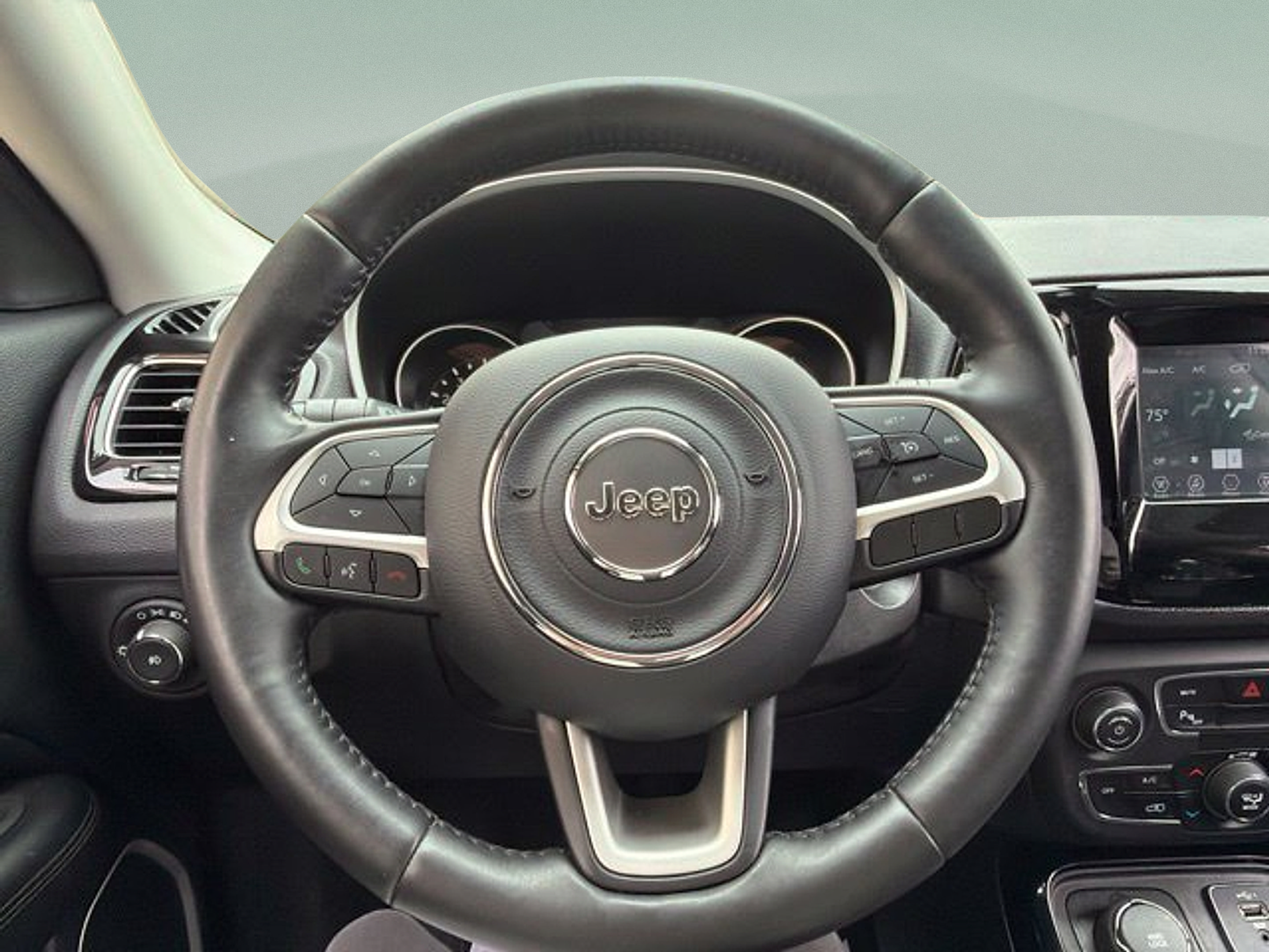 Used 2019 Jeep Compass Latitude AWD/4WD image 23