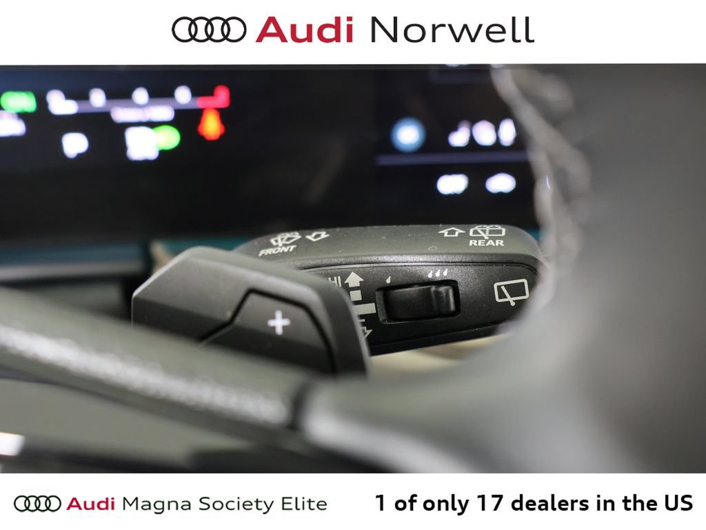 Used 2025 Audi Q5 Premium Plus w/ Premium Plus AWD/4WD image 29