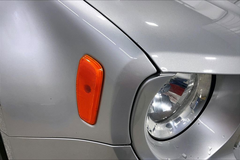 Used 2015 Jeep Renegade Limited AWD/4WD image 28