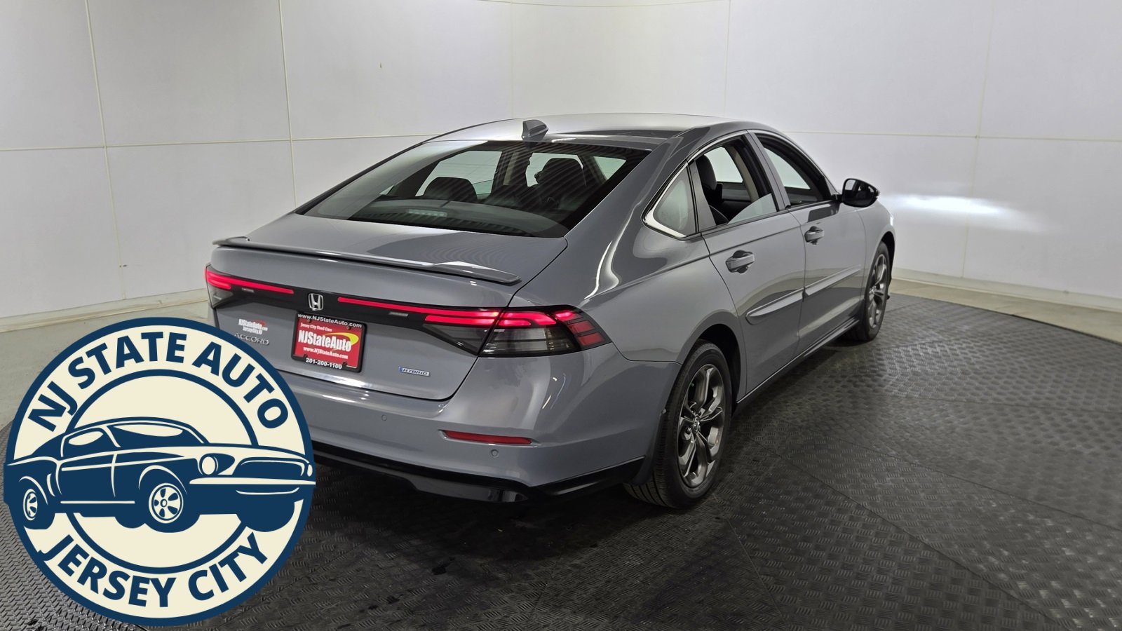 Used 2023 Honda Accord EX-L image 7