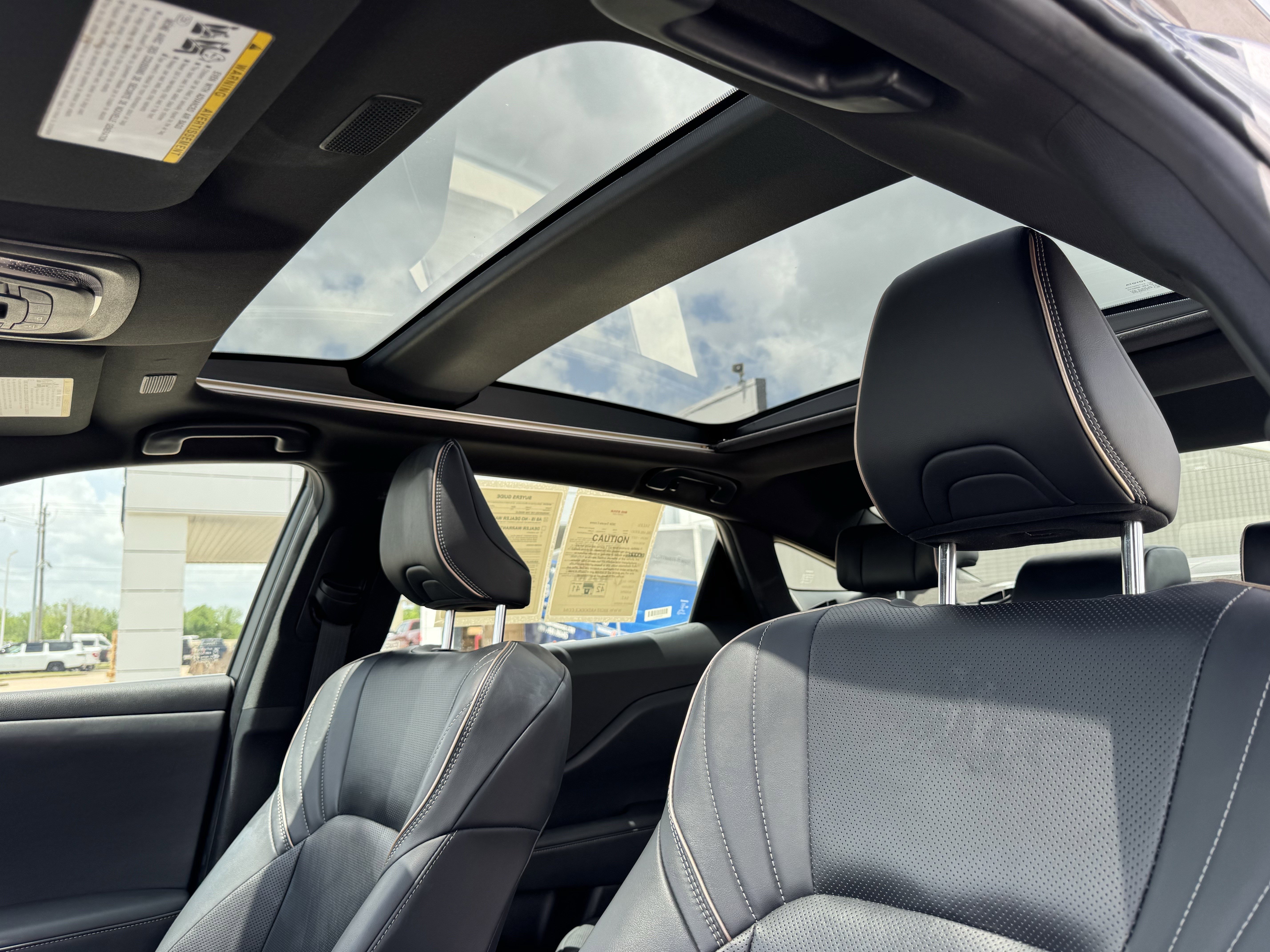 Used 2024 Toyota Crown image 28