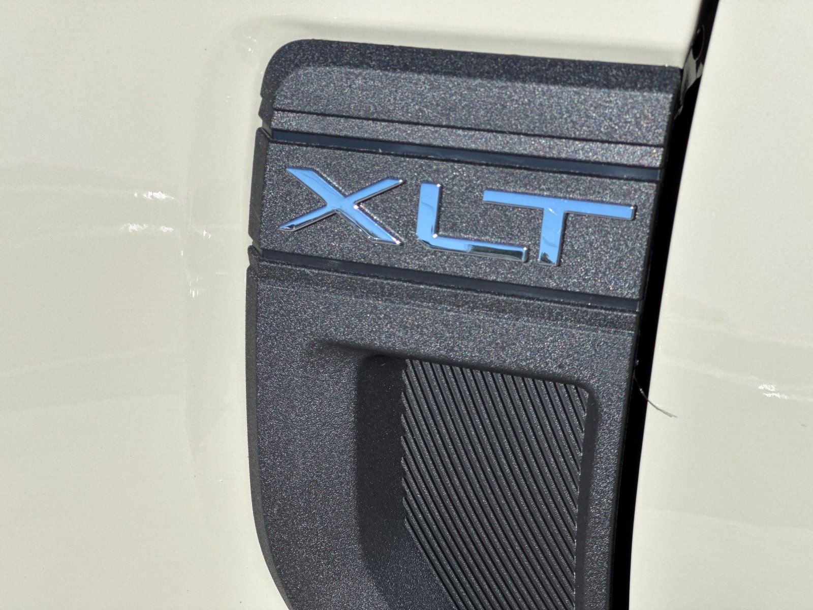 New 2025 Ford Maverick XLT w/ XLT Luxury Package image 30