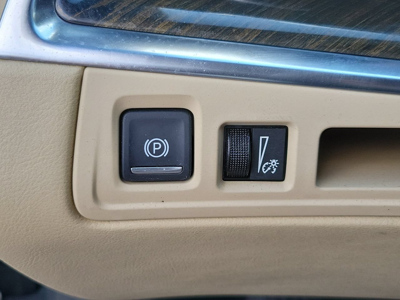Used 2019 Cadillac XT5 FWD image 30