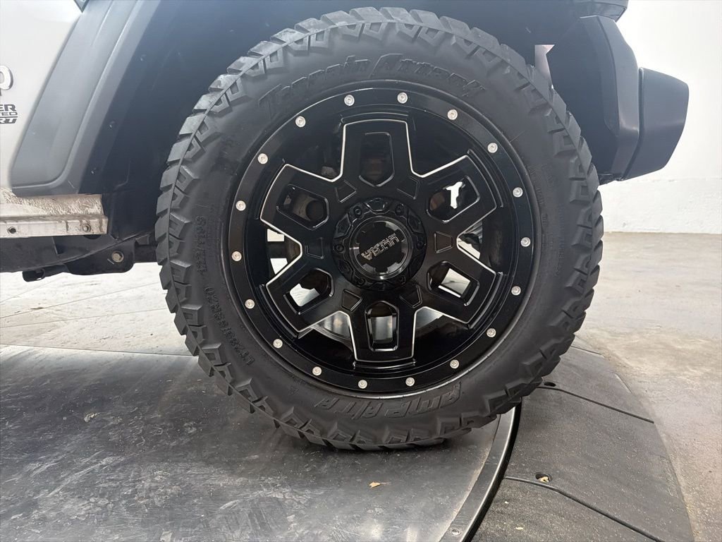 Used 2018 Jeep Wrangler Unlimited Sport S image 9