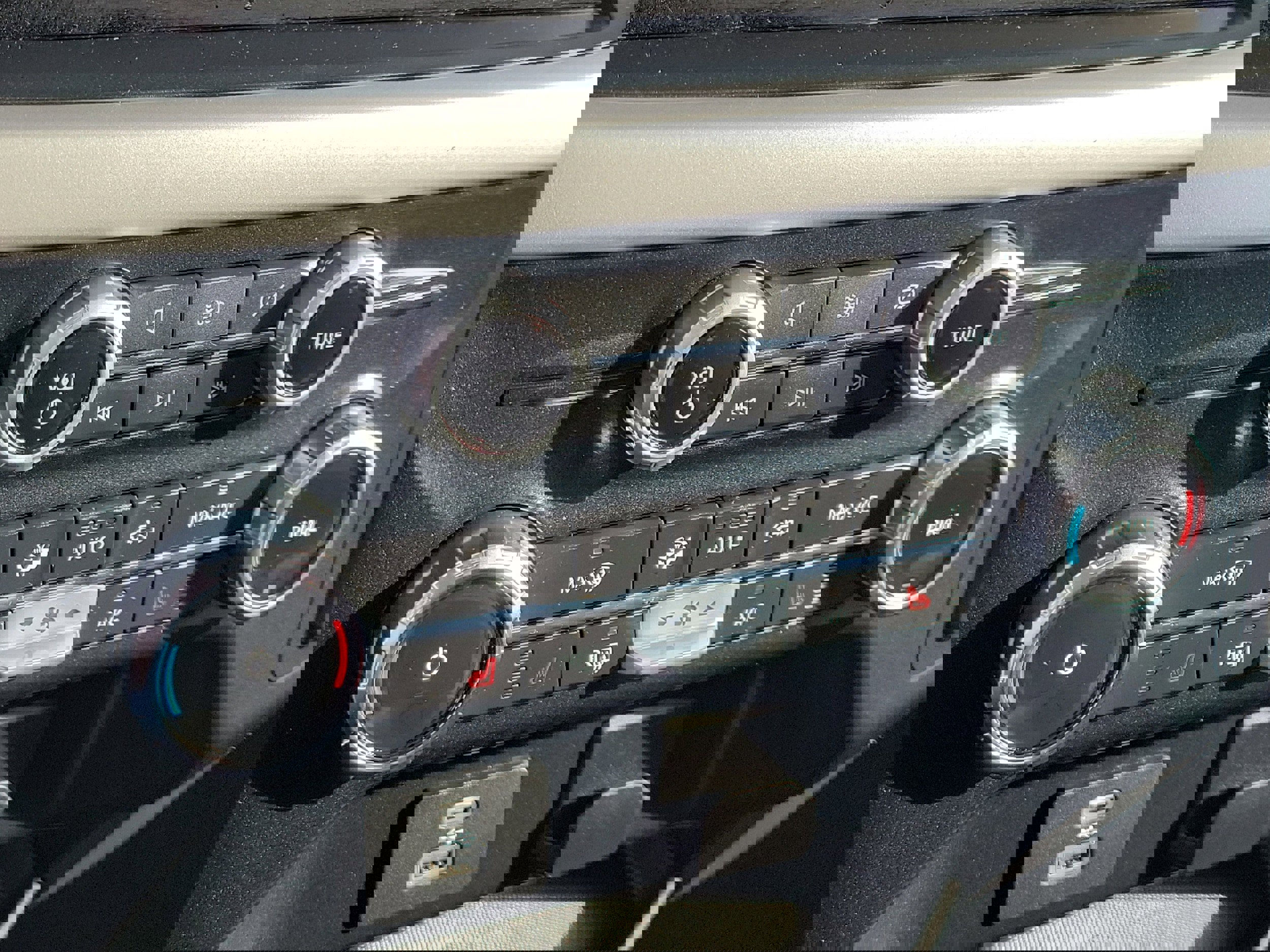 Used 2022 Ford F150 XLT w/ Equipment Group 302A High image 29