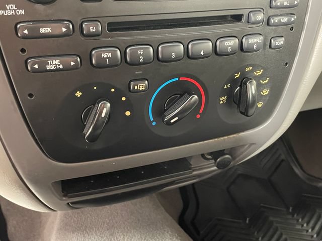 Used 2003 Ford Taurus SES FWD image 8