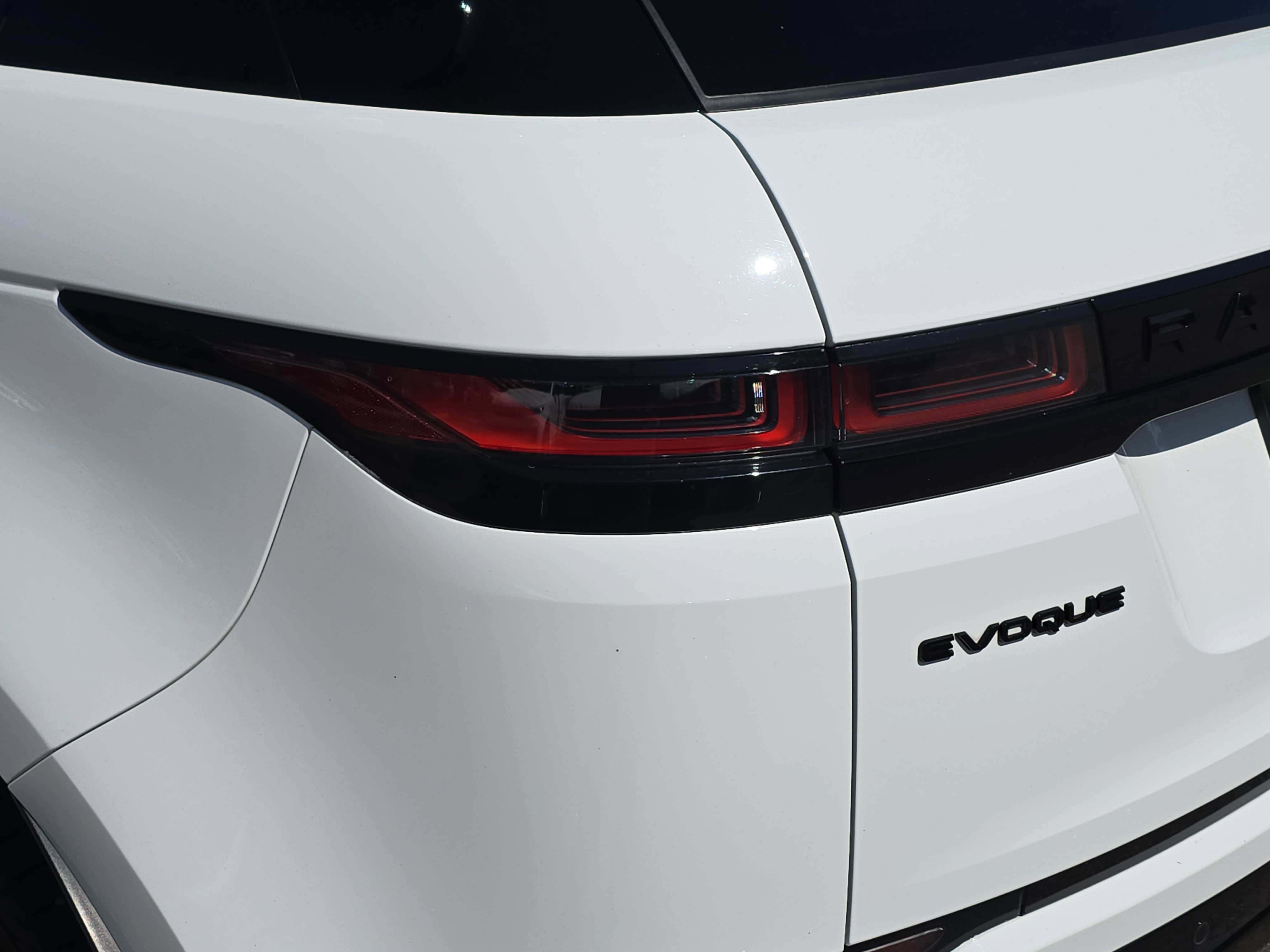 Certified 2023 Land Rover Range Rover Evoque SE image 34