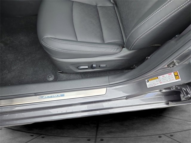 New 2025 Nissan Altima 2.5 SL image 32