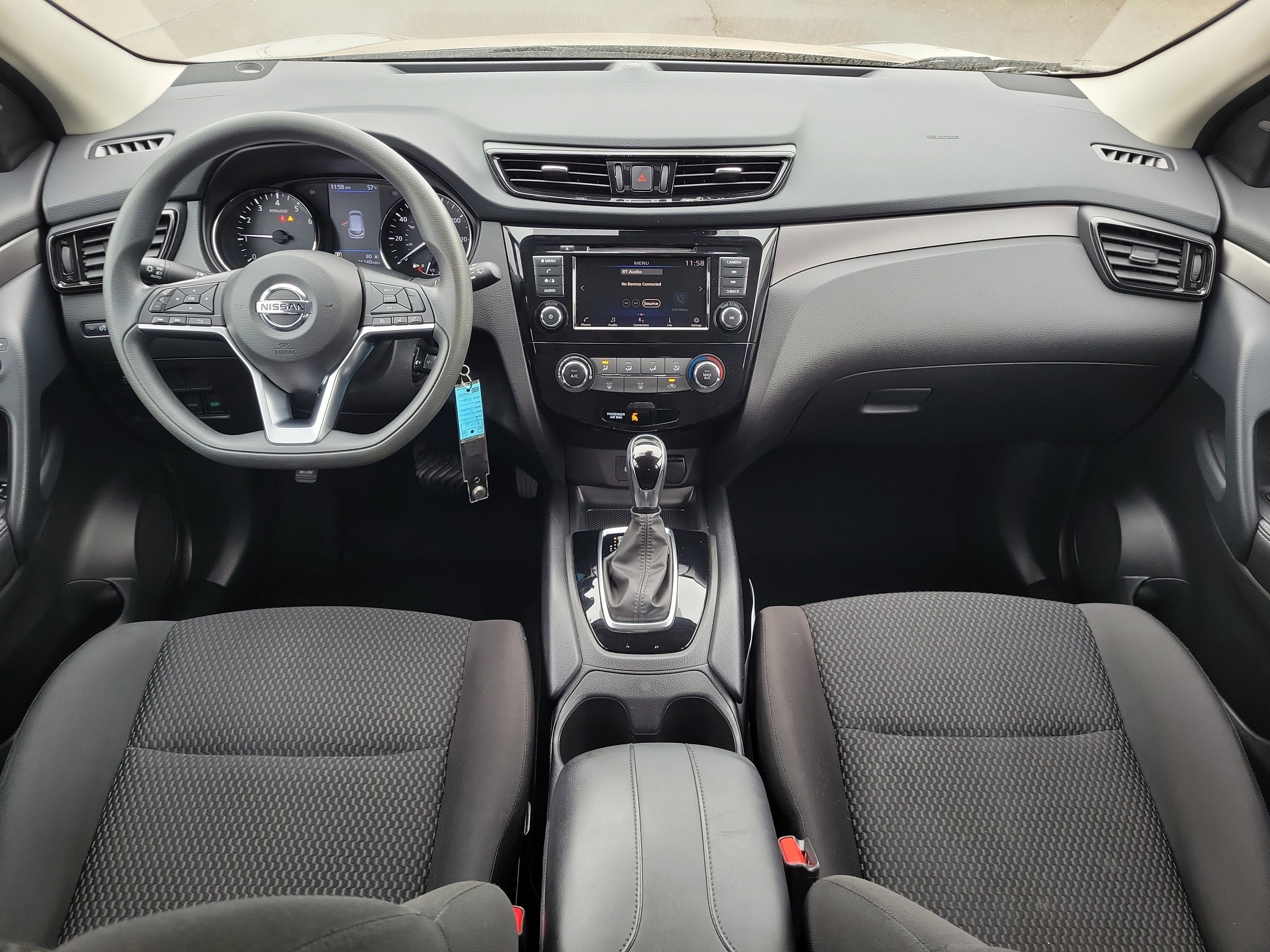 Used 2022 Nissan Rogue Sport S image 9