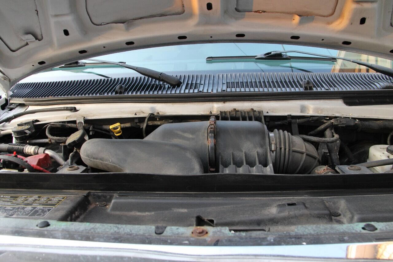 Used 2013 Ford E-250 and Econoline 250 E 250 3dr Cargo Van w/ PWR Group image 32