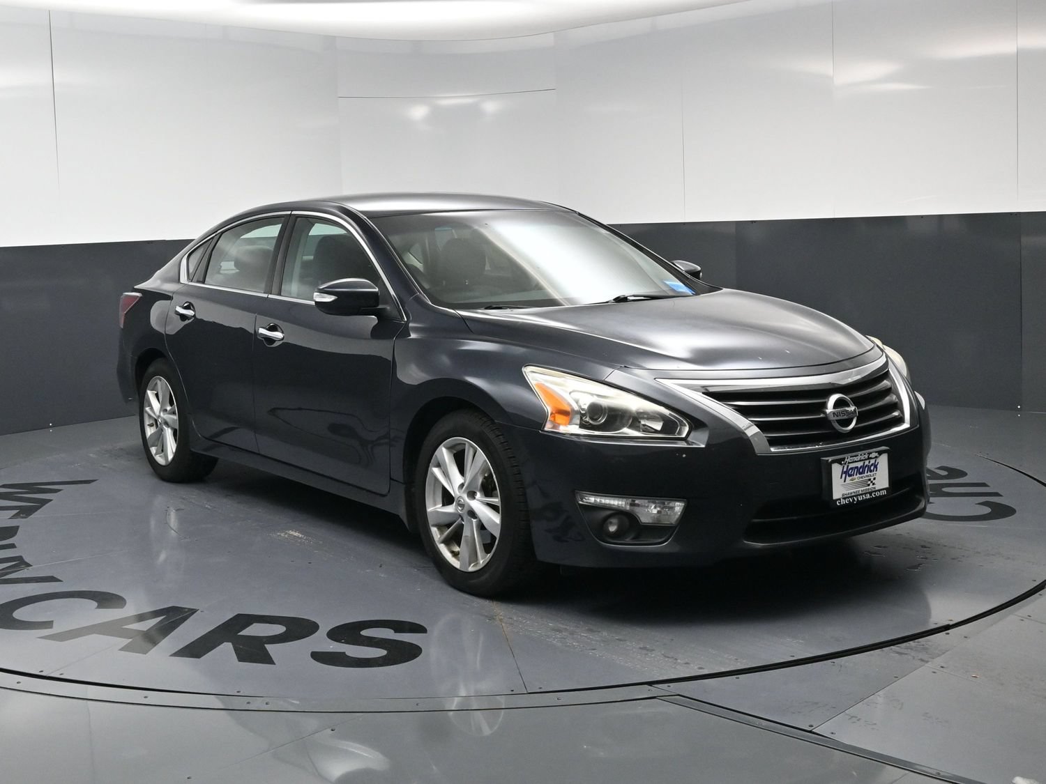 Used 2015 Nissan Altima 2.5 SL FWD image 2