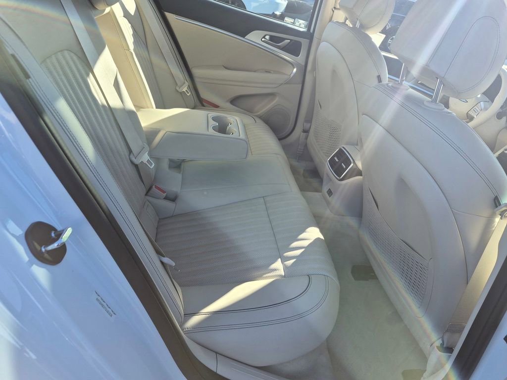 Used 2026 Genesis G70 2.5T Prestige image 29