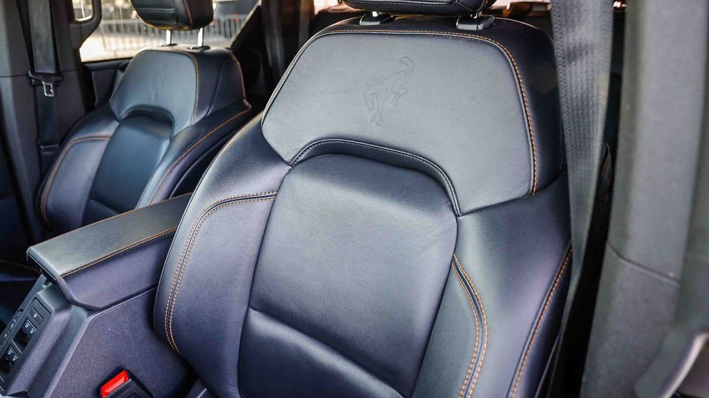 Used 2024 Ford Bronco Badlands image 30