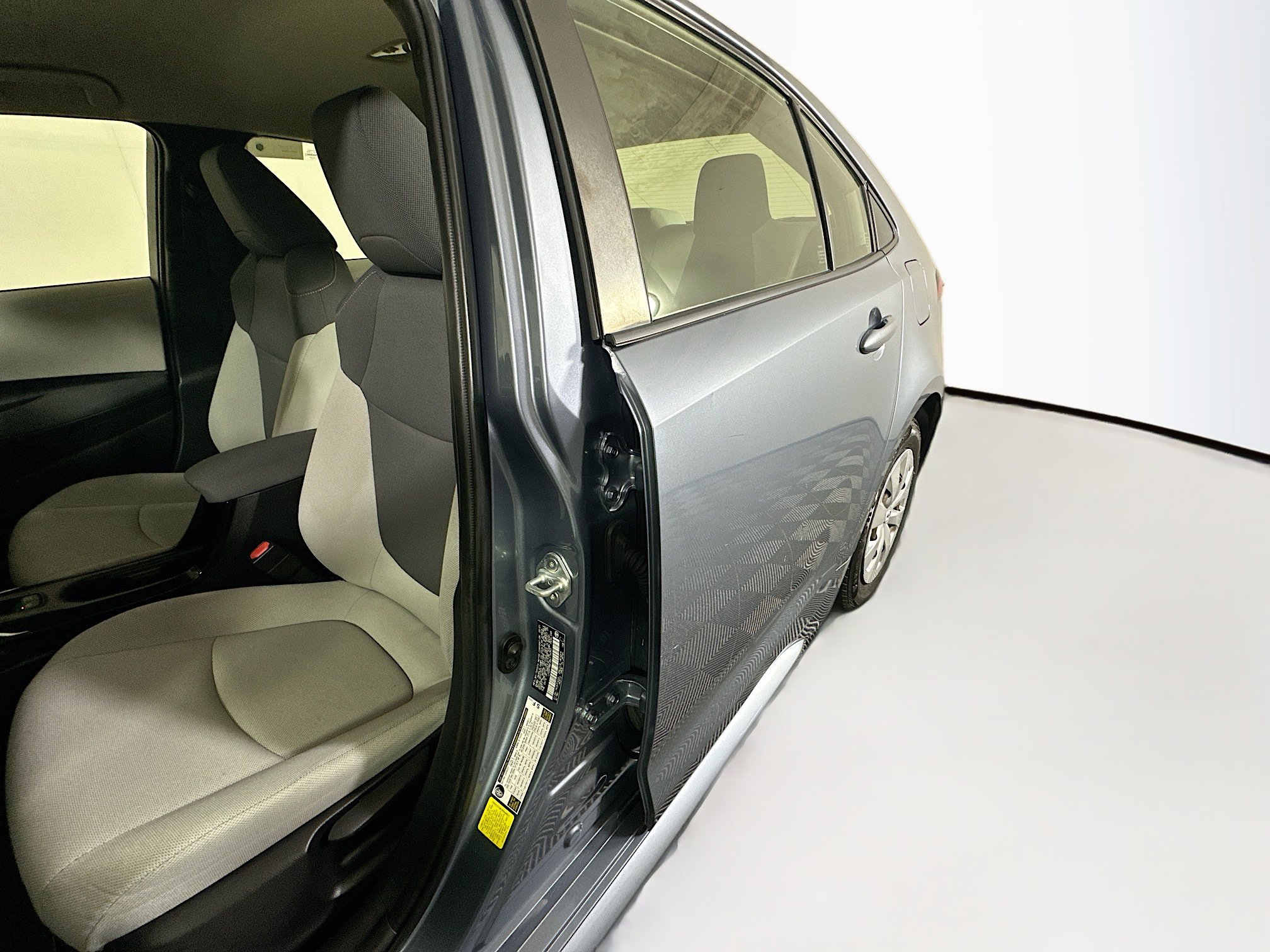 Used 2021 Toyota Corolla L FWD image 12
