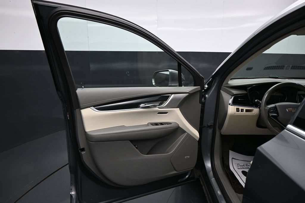 Used 2020 Cadillac XT6 Premium Luxury FWD image 10