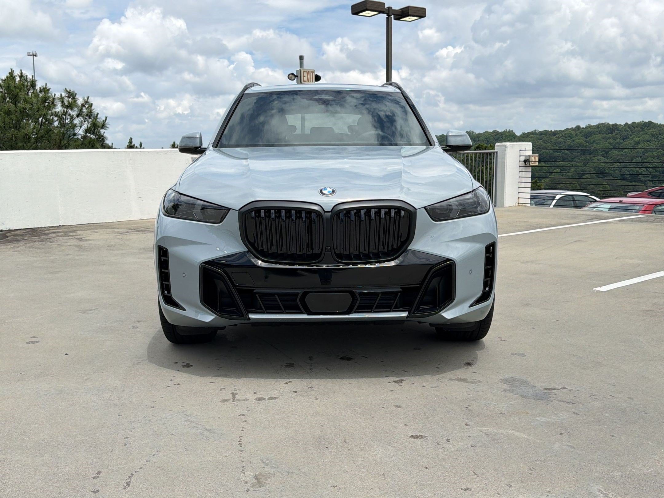 New 2026 BMW X5 xDrive40i w/ M Sport Package AWD/4WD image 5