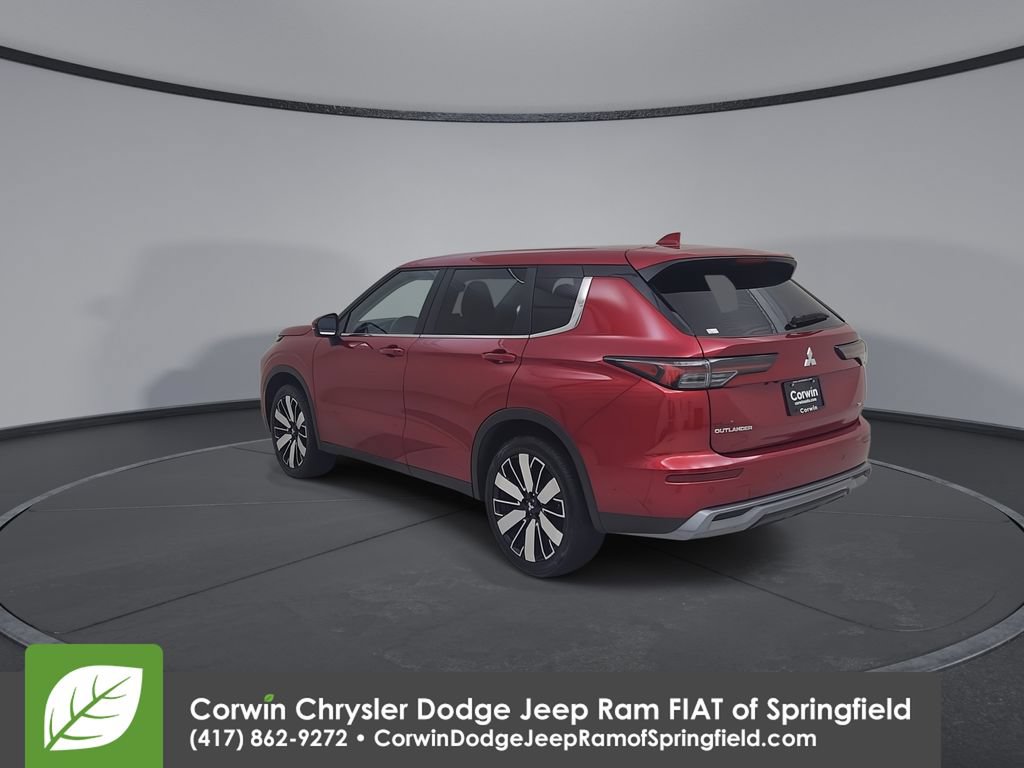 Used 2025 Mitsubishi Outlander SE AWD/4WD image 11