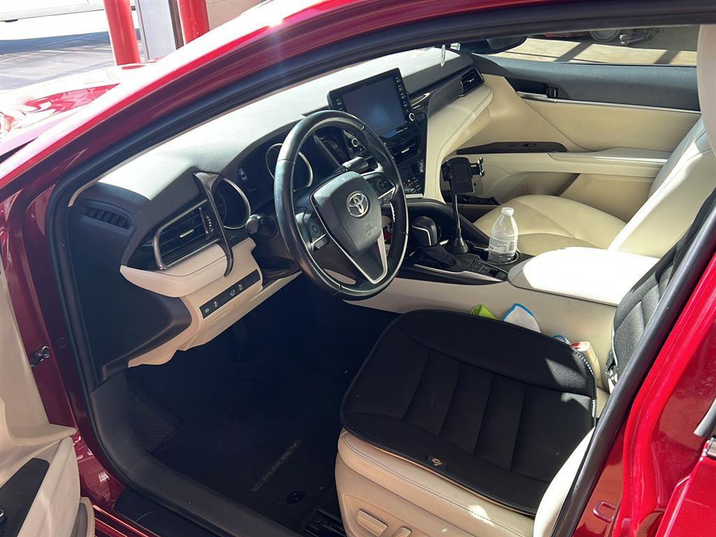 Used 2021 Toyota Camry XLE FWD image 7