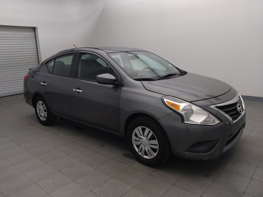 Used 2019 Nissan Versa SV FWD image 11