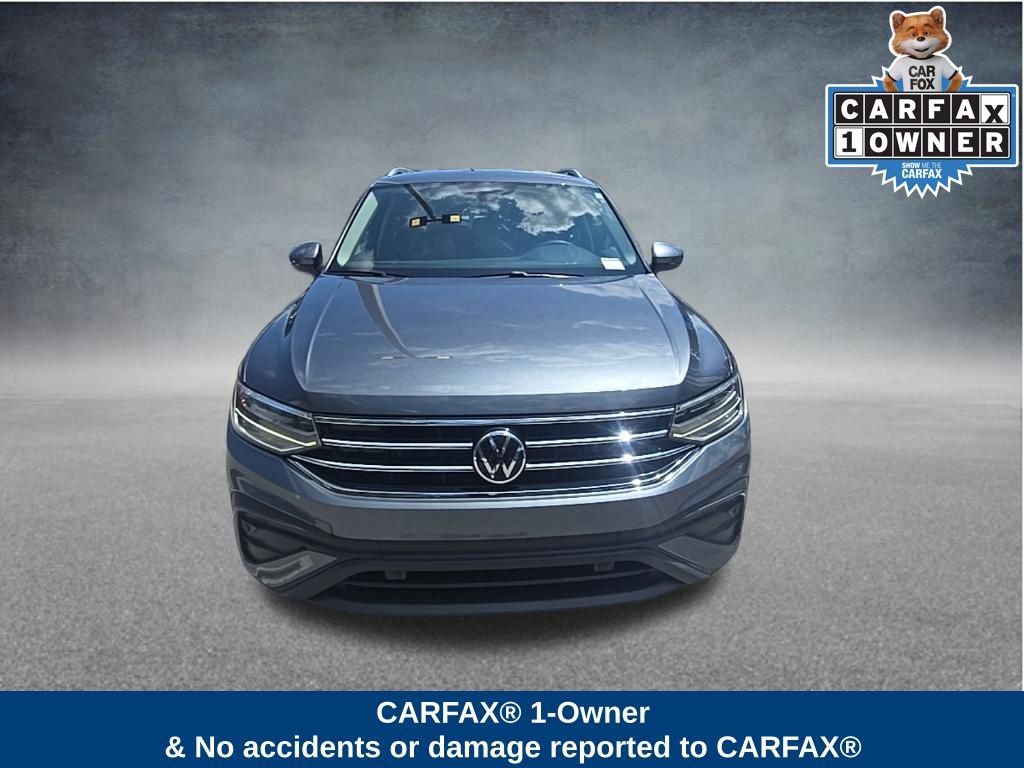 Used 2023 Volkswagen Tiguan SE FWD image 2