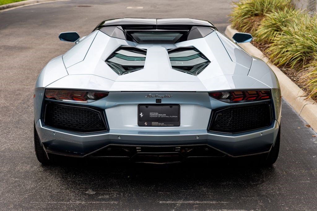 Used 2014 Lamborghini Aventador LP 700-4 AWD/4WD image 4