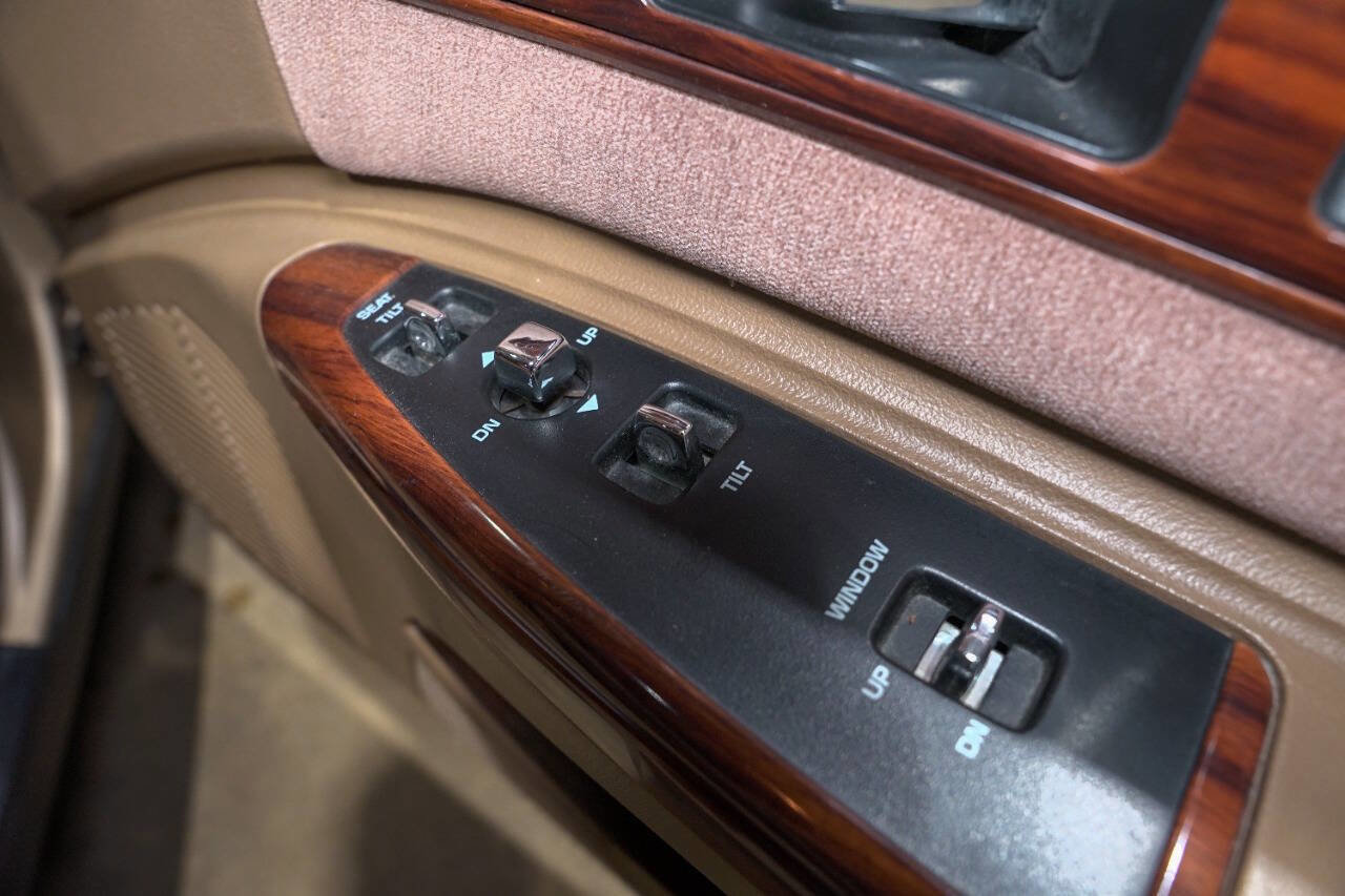 Used 1996 Chevrolet Caprice Classic image 39