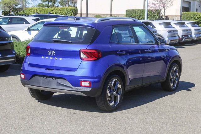 Certified 2024 Hyundai Venue Limited image 5