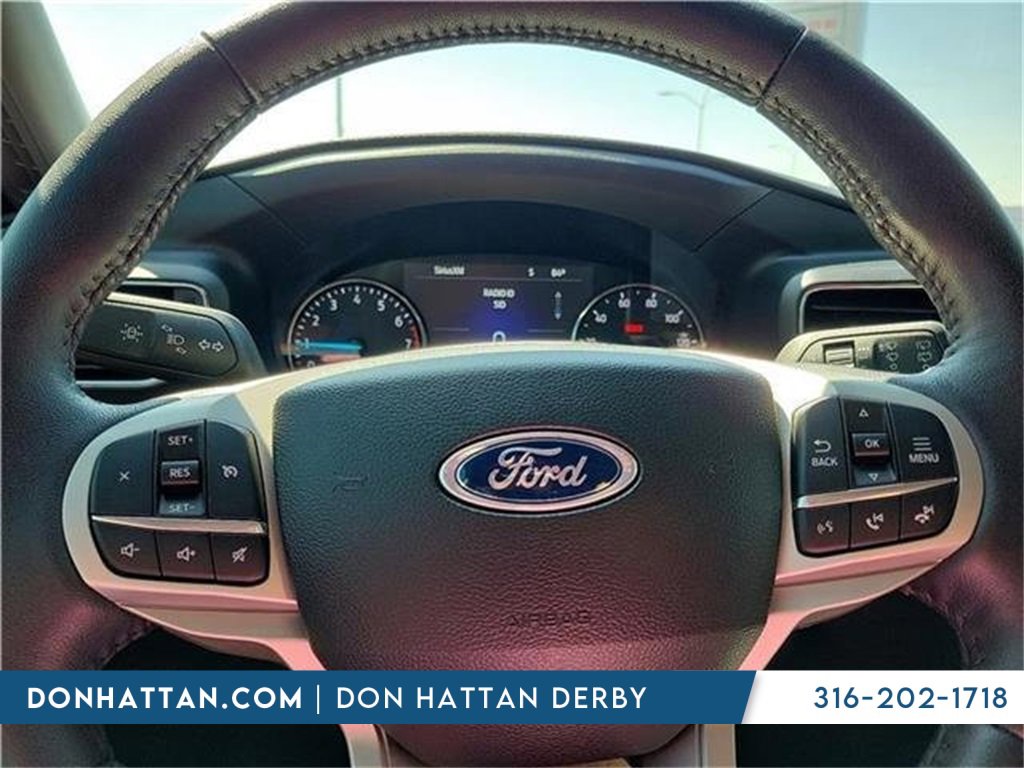 Used 2023 Ford Explorer XLT w/ Equipment Group 202A image 7