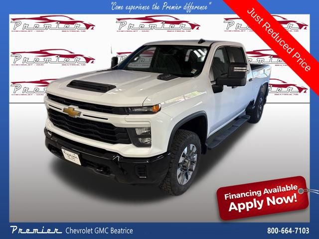 Used 2024 Chevrolet Silverado 2500 Custom w/ Custom Value Package AWD/4WD image 1