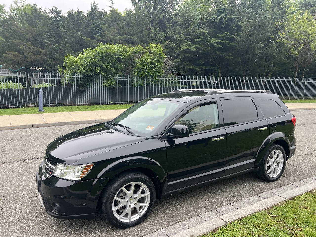 Used 2013 Dodge Journey Crew w/ Flexible Seating Group