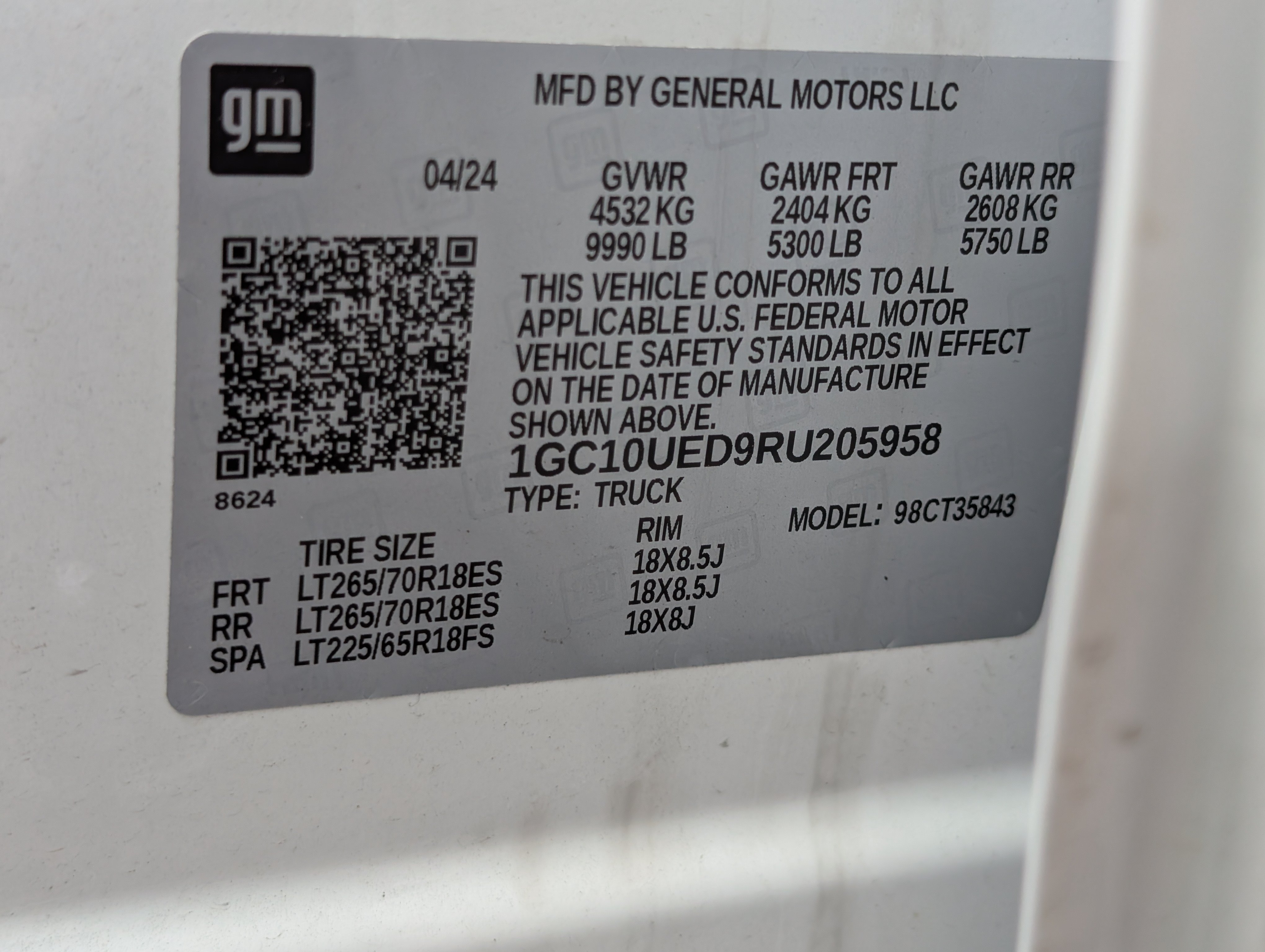 Used 2024 Chevrolet Silverado EV W/T AWD/4WD image 35