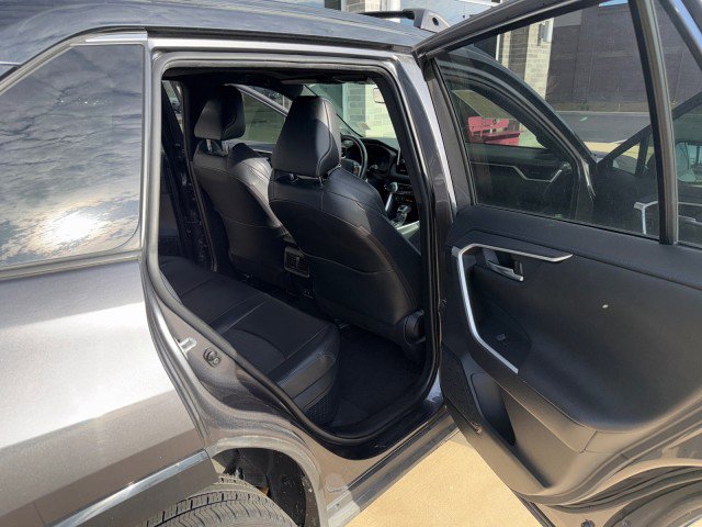 Used 2019 Toyota RAV4 XSE image 17