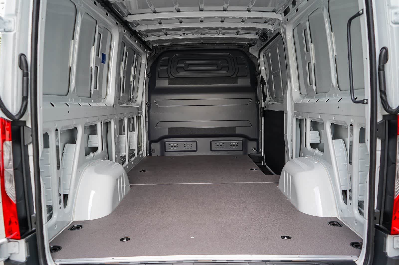 Used 2026 Mercedes-Benz Sprinter 2500 image 19