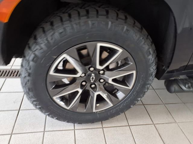 Used 2023 Chevrolet Tahoe Z71 AWD/4WD image 5
