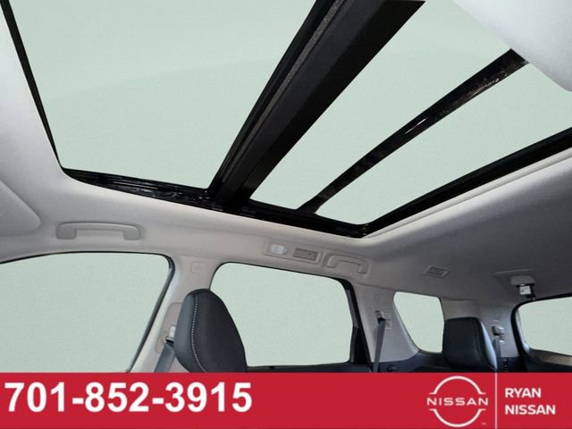 New 2026 Nissan Pathfinder Platinum image 40