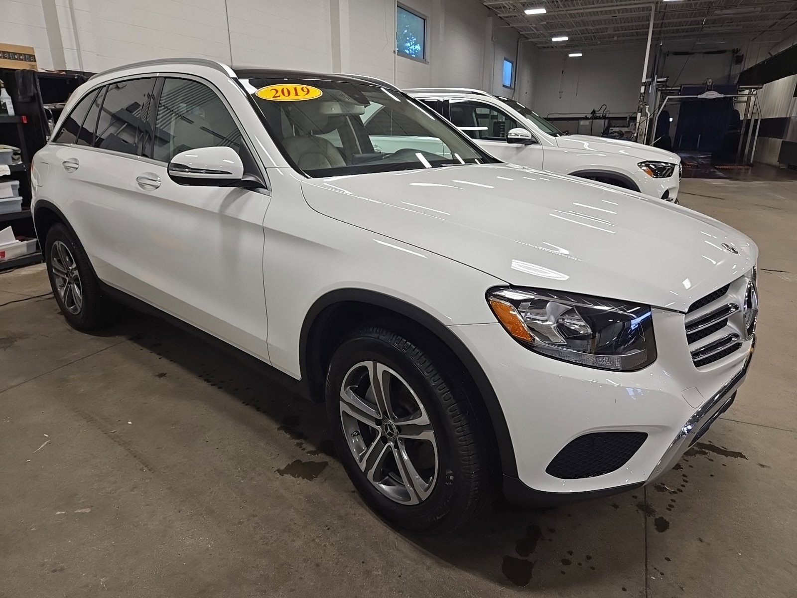 Used 2019 Mercedes-Benz GLC 300 4MATIC image 7