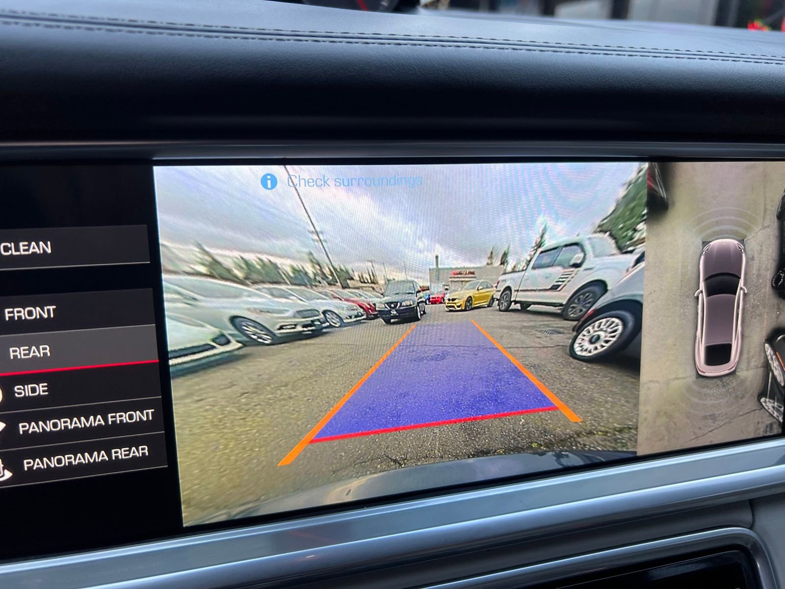 Used 2019 Porsche Panamera 4S image 40