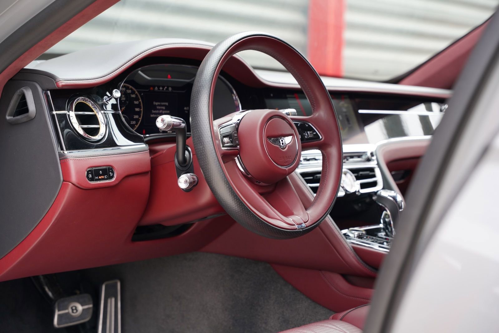 Used 2023 Bentley Flying Spur Azure AWD/4WD image 17