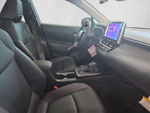 Used 2026 Toyota Corolla Cross XLE w/ Convenience Package FWD image 21