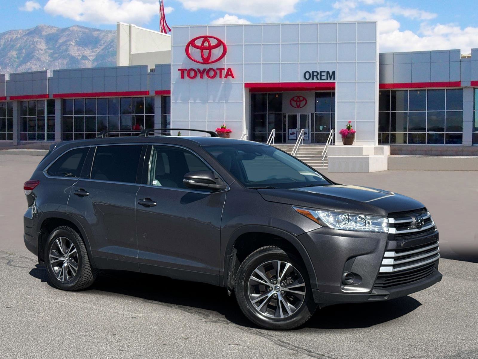 Used 2019 Toyota Highlander LE