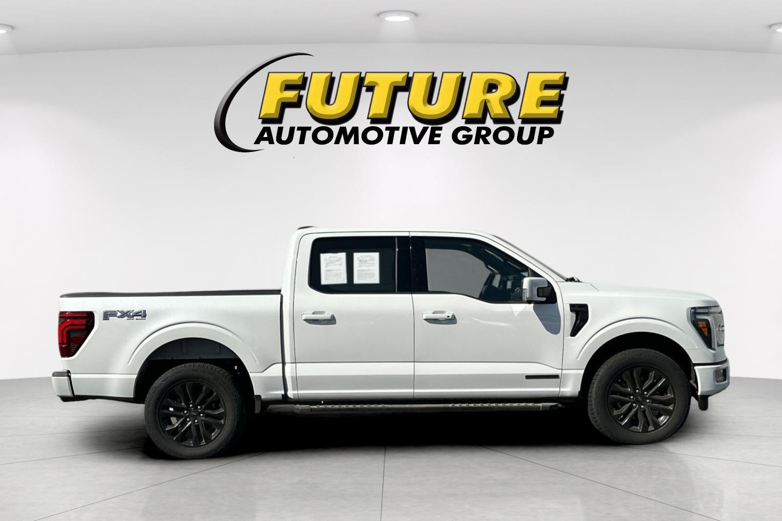 Used 2024 Ford F150 Lariat w/ FX4 Off-Road Package AWD/4WD image 3