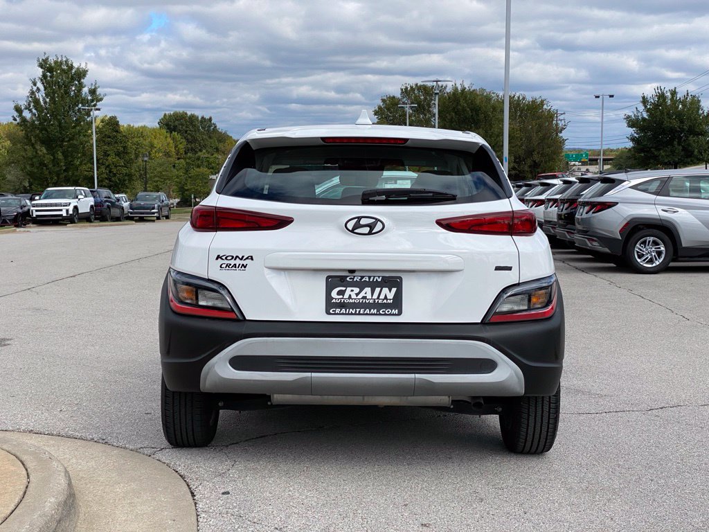 Used 2023 Hyundai Kona SE w/ Cargo Package AWD/4WD image 6