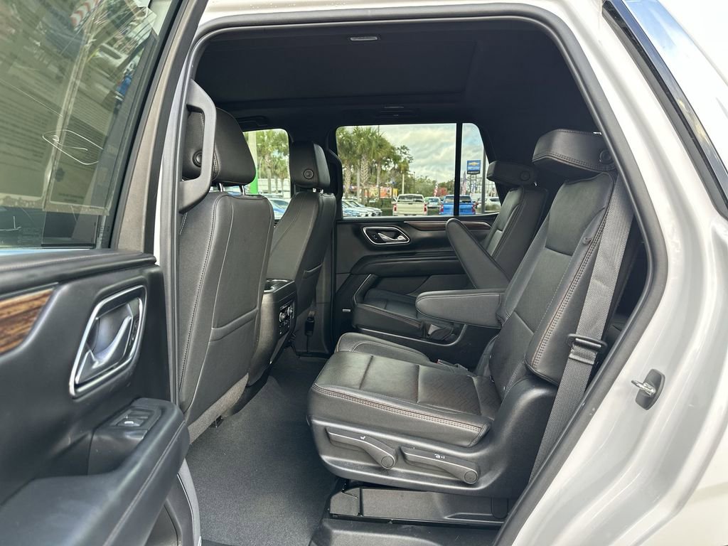 Used 2023 Chevrolet Tahoe High Country w/ Premium Package 2 AWD/4WD image 26