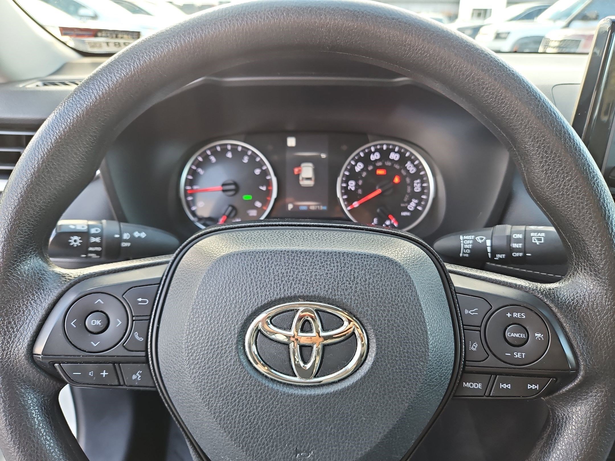 Used 2020 Toyota RAV4 XLE image 22