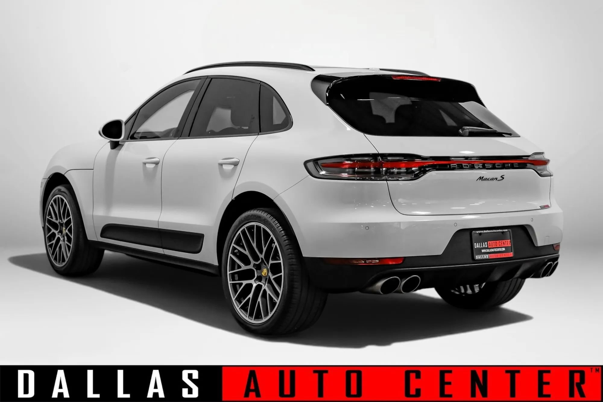 Used 2020 Porsche Macan S AWD/4WD image 7