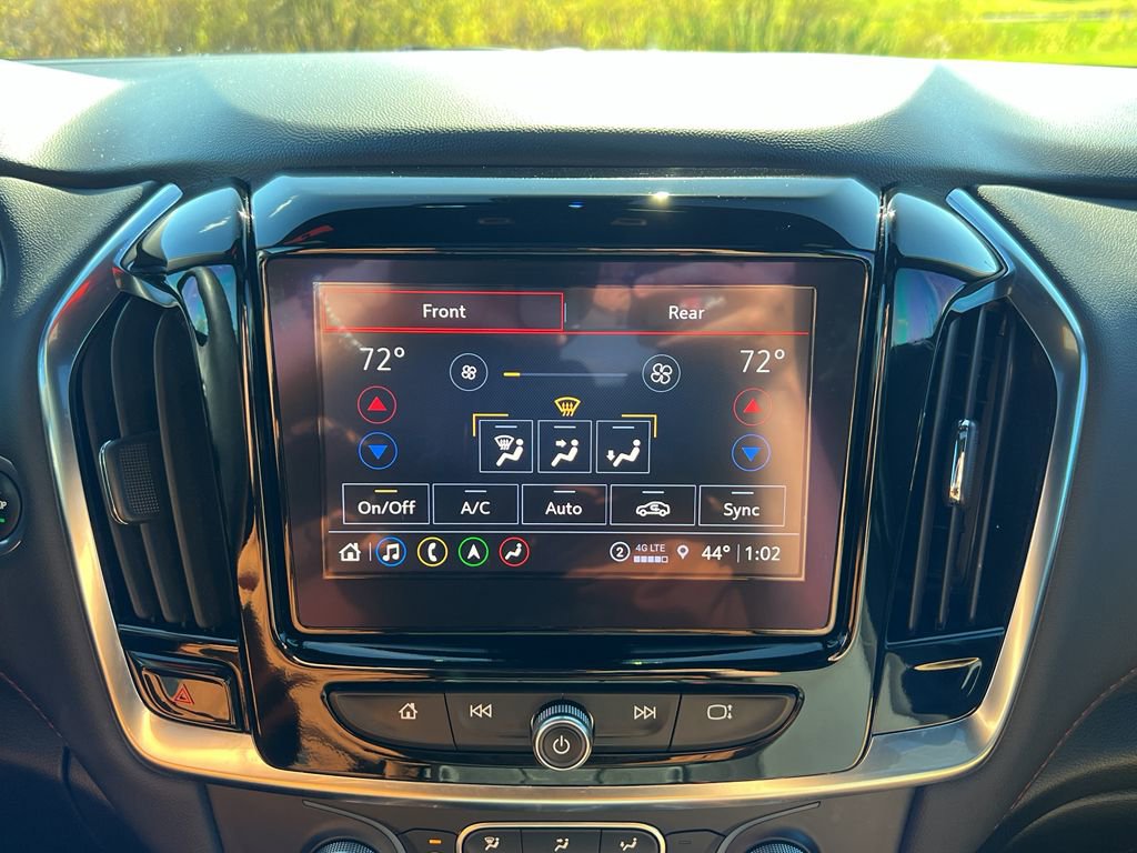 Used 2023 Chevrolet Traverse RS image 27